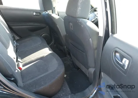 2013 Nissan Rogue S z USA, uszkodzony, nr VIN JN8AS5MV5DW663458